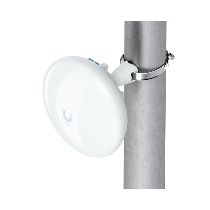 Ubiquiti UISP Wave Pico mounted on pole